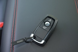 2020款福特探险者