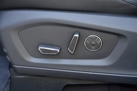 2020款福特探险者