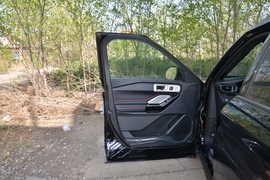 2020款福特探险者