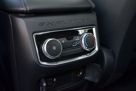 2020款福特探险者