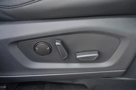 2020款福特探险者