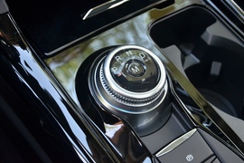 2020款福特探险者