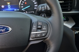 2020款福特探险者