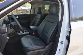 2020款福特探险者