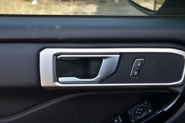 2020款福特探险者