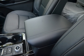 2020款福特探险者