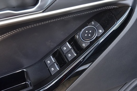 2020款福特探险者