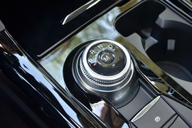 2020款福特探险者