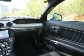 2020款福特Mustang