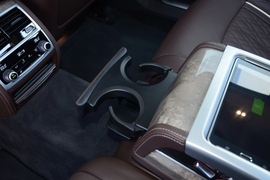 2019款宝马740Li