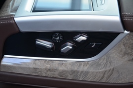 2019款宝马740Li