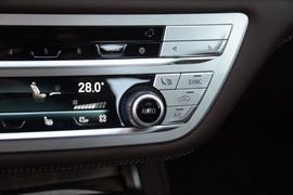 2019款宝马740Li