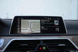 2019款宝马740Li