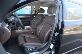2019款宝马740Li