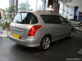 2009款标致308SW到店实拍