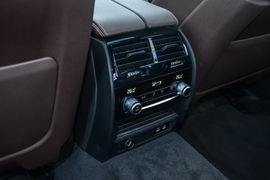 2021款宝马530Li