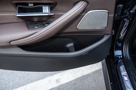2021款宝马530Li