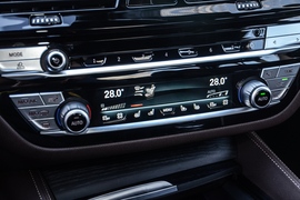 2021款宝马530Li
