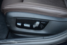 2021款宝马530Li