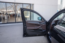 2021款宝马530Li