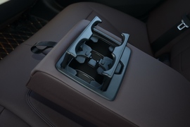 2021款宝马325i