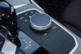 2021款宝马325i