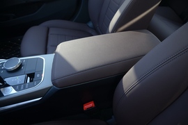 2021款宝马325i