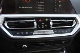2021款宝马325i