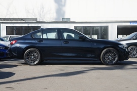 2021款宝马325i