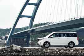 2021款五菱宏光PLUS