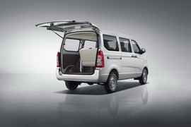 2021款五菱荣光S