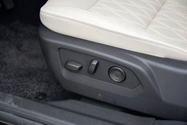 上汽通用别克昂科威PLUS艾维亚