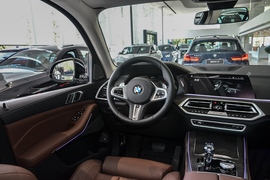 2021款宝马X5新能源