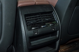 2021款宝马X5新能源