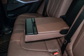 2021款宝马X5新能源