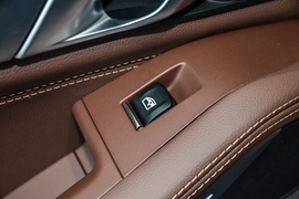 2021款宝马X5新能源