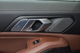 2021款宝马X5新能源