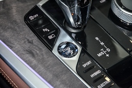 2021款宝马X5新能源