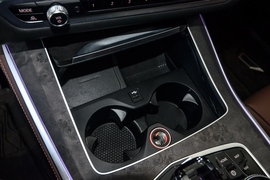 2021款宝马X5新能源