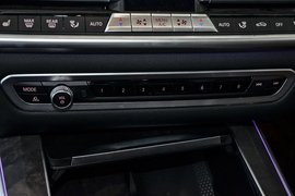 2021款宝马X5新能源