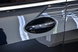 2021款宝马X5新能源