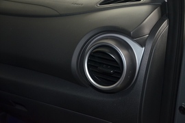 2020款现代昂希诺纯电动