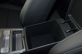 2020款现代昂希诺纯电动