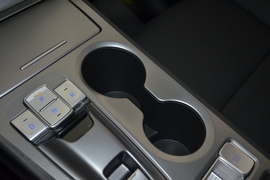 2020款现代昂希诺纯电动