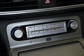 2020款现代昂希诺纯电动