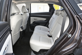 2021款现代途胜L