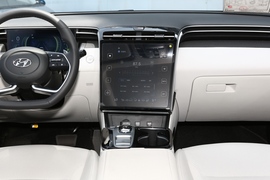 2021款现代途胜L