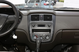 2021款五菱荣光S