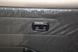 2021款五菱荣光S