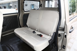 2021款五菱荣光S